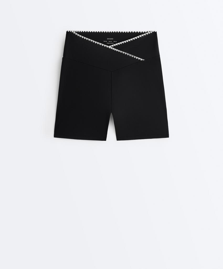 Шорты Hot pant Comfortlux с V-поясом и контрастным швом