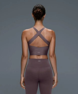 Perfect-adapt medium-support sports bra- Заказать в России