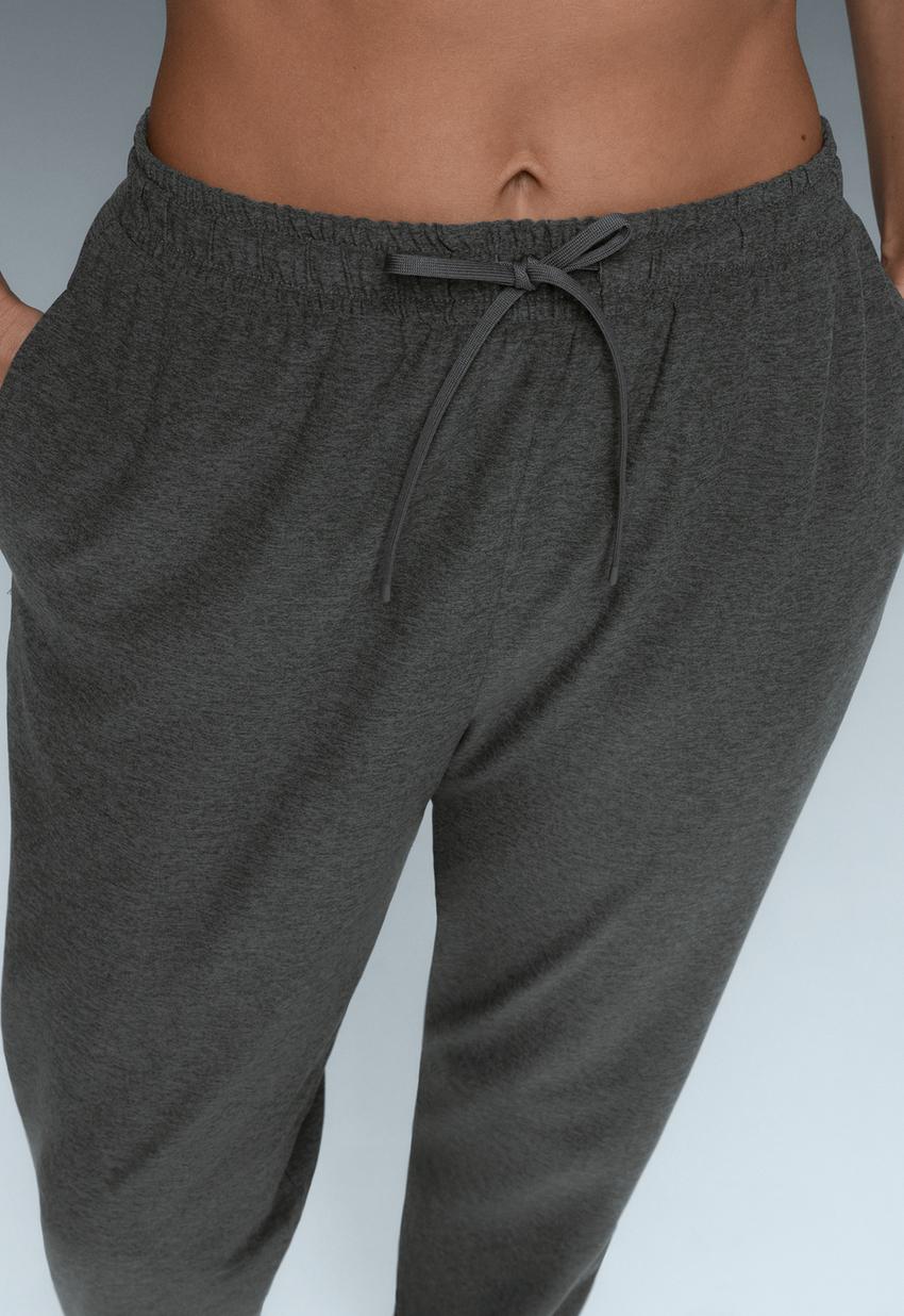Брюки-джоггеры Comfortlux mid rise с эффектом меланжа