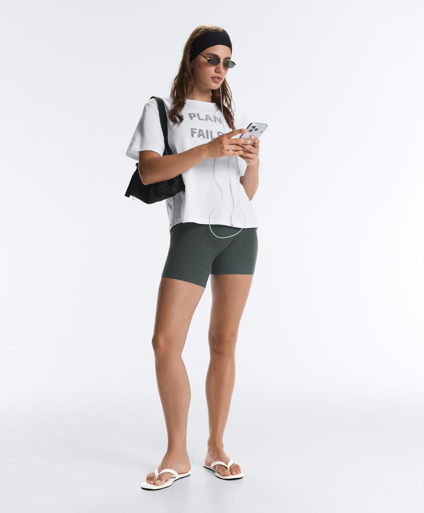 T-shirt boxy com texto em mistura de algodão