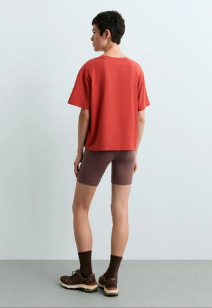 Boxy cotton blend slogan T-shirt- Заказать в России
