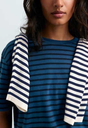Boxy short-sleeved striped cotton blend T-shirt- Заказать в России