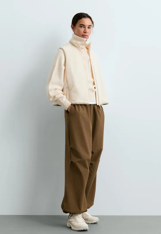 Camisola de malha com meio fecho de correr e algodão
