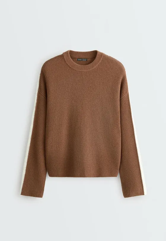 Вязаный свитер, 20% шерсти, piping