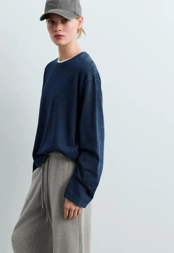 T-shirt relaxed manga comprida efeito denim lavado
