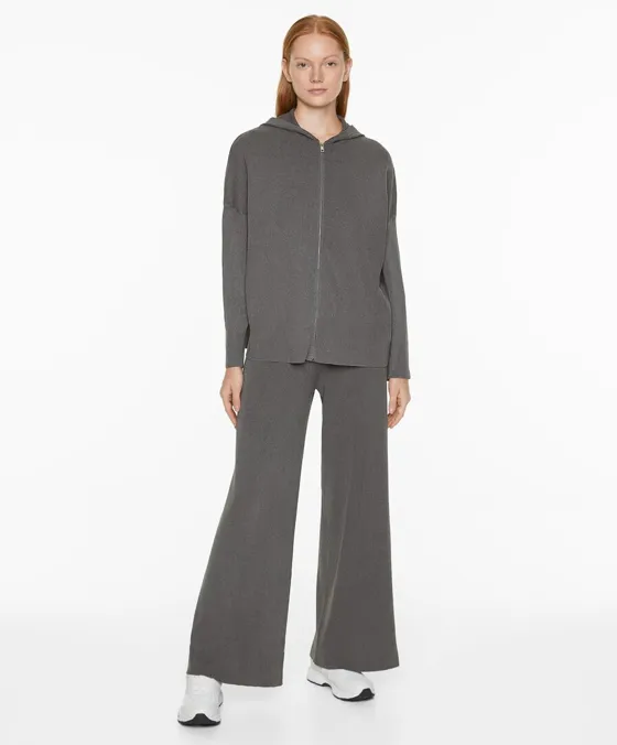 Трикотажная куртка с капюшоном