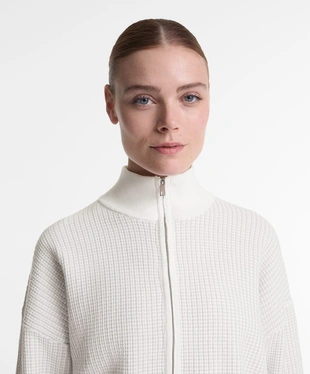 Трикотажная куртка с высоким воротником- Заказать в России