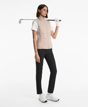 Очень легкий утепленный жилет из высокотехнологичной ткани- Заказать в России