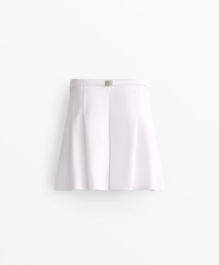 Шорты-бермуды с пряжкой, из ткани пике с хлопком- Заказать в России