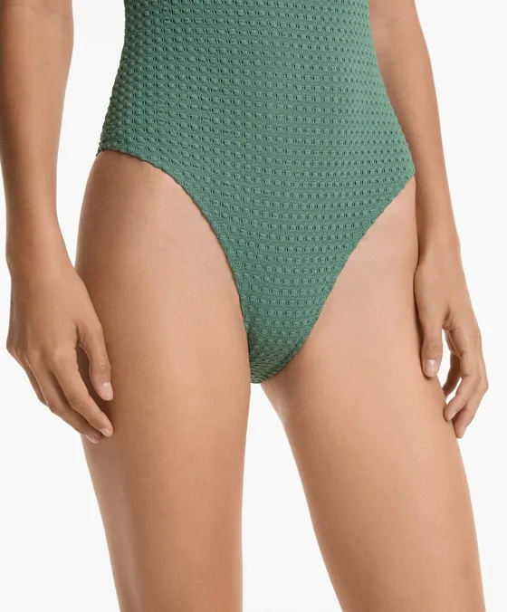 Fato de banho halter em crochet com estrutura de bolhas
