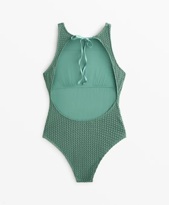 Fato de banho halter em crochet com estrutura de bolhas