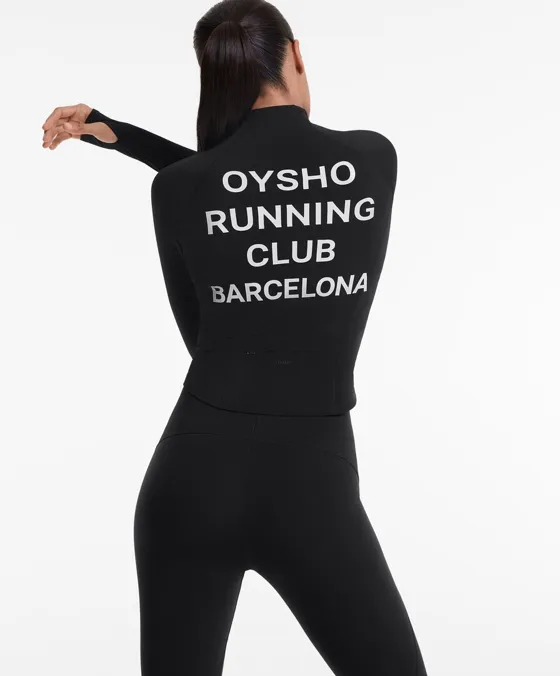Casaco técnico light warm costuras Oysho Running Club Barcelona