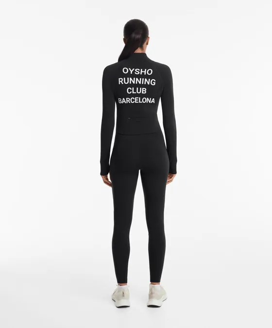 Casaco técnico light warm costuras Oysho Running Club Barcelona