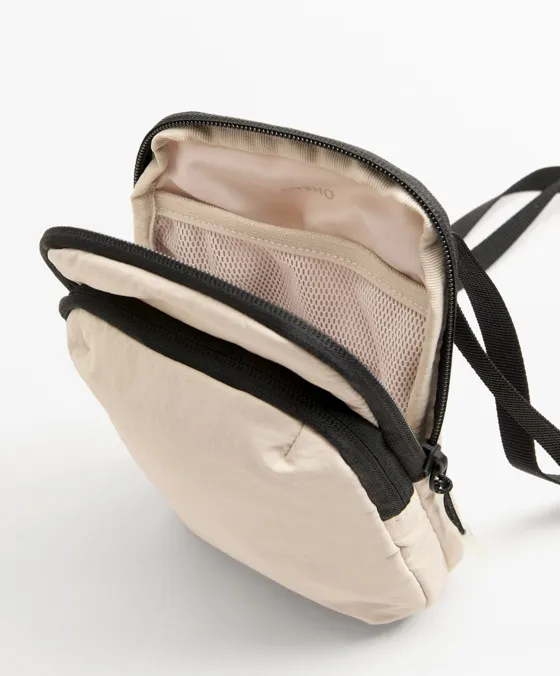 Сумка-чехол для телефона, с плечевым ремнем