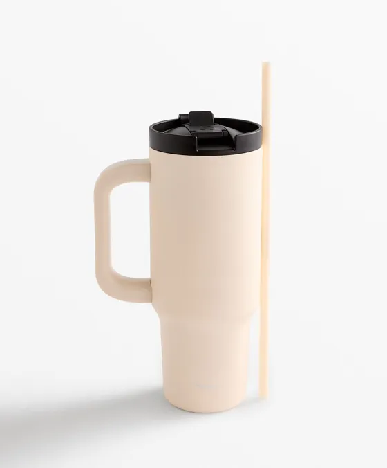 Garrafa-caneca com pega