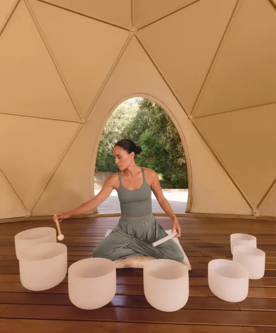 Брюки объемного кроя из струящегося смесового модала