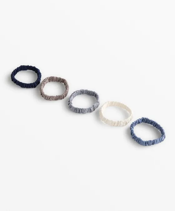 5 резинок для волос