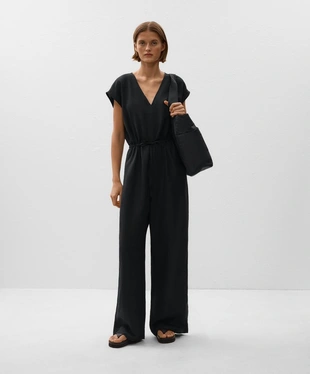 Длинный комбинезон со сборками на поясе из ткани со льном- Заказать в России