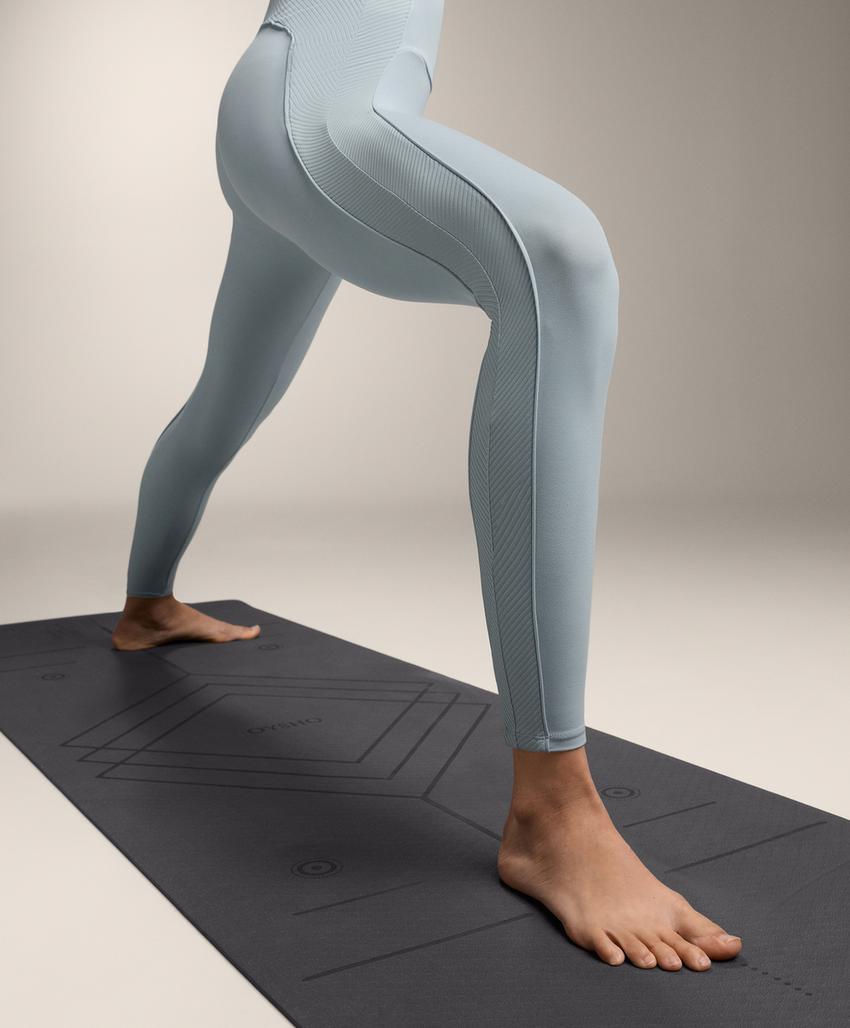 Коврик для йоги толщиной 5 мм