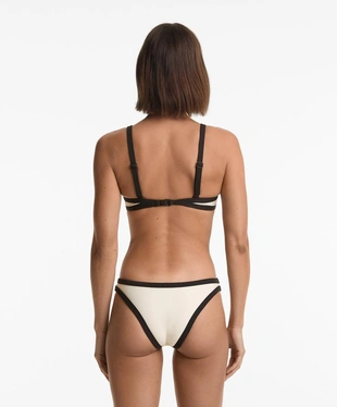 Полуоткрытые плавки бикини с контрастной окантовкой- Заказать в России