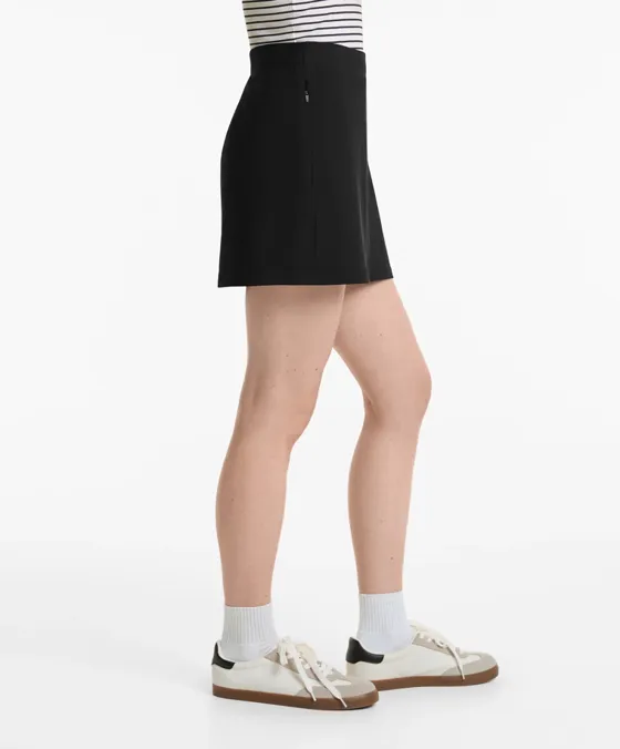 Короткая юбка Light Touch