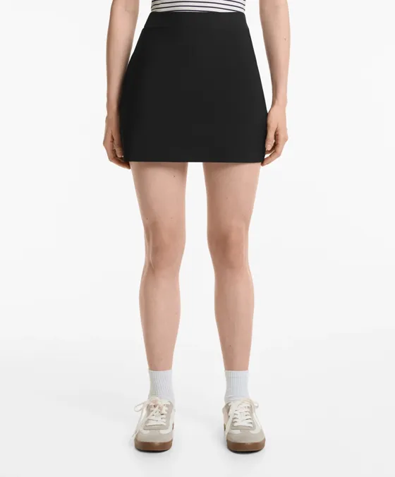 Короткая юбка Light Touch