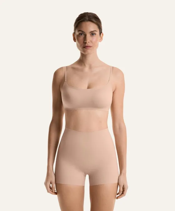 Незаметные под одеждой высокие шорты с лазерной обработкой края