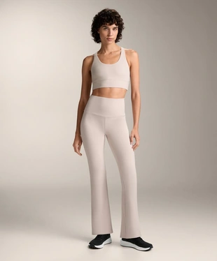 MEDIUM-SUPPORT COMFORTLUX SPORTS BRA WITH CUPS- Заказать в России