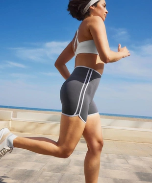 Компрессионные короткие шорты в ретро стиле с высокой посадкой 10 см- Заказать в России