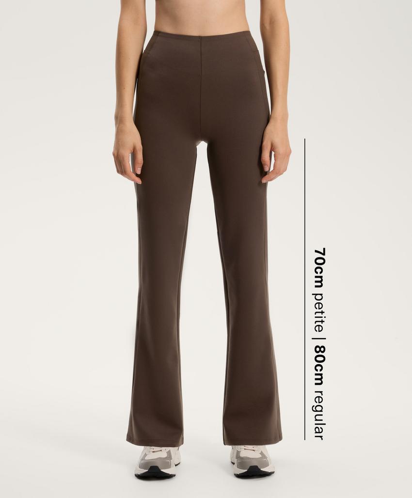 Широкие брюки с высокой талией эффекта неопрена