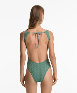 BUBBLE CROCHET HALTERNECK SWIMSUIT- Заказать в России