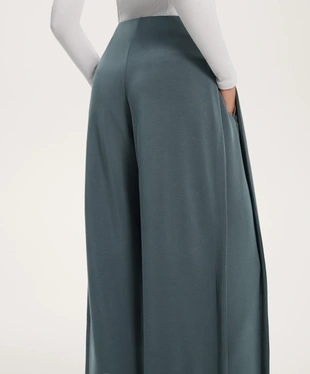 SOFT-TOUCH WIDE-LEG TROUSERS WITH MODAL AND SIDE PLEAT- Заказать в России