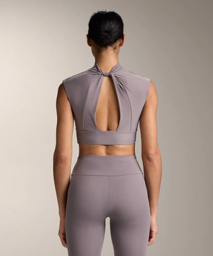 Топ COMFORTLUX с завязками в области шеи- Заказать в России