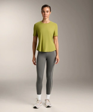 Футболка с коротким рукавом из технического материала- Заказать в России