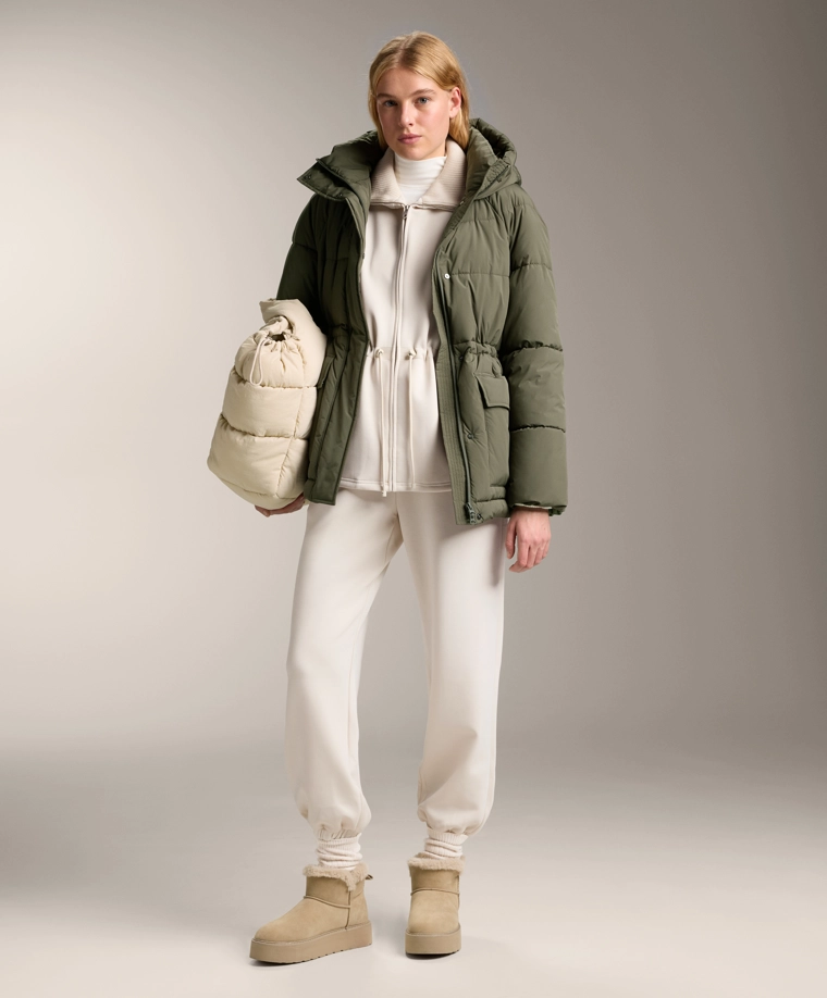 Длинный пальто из микромодала с регулируемой талией и трикотажным воротником