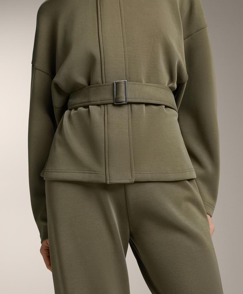 Пальто на поясе из мягкого модала