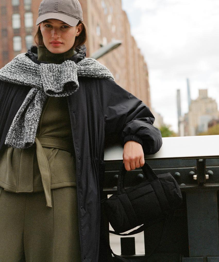 Пальто на поясе из мягкого модала