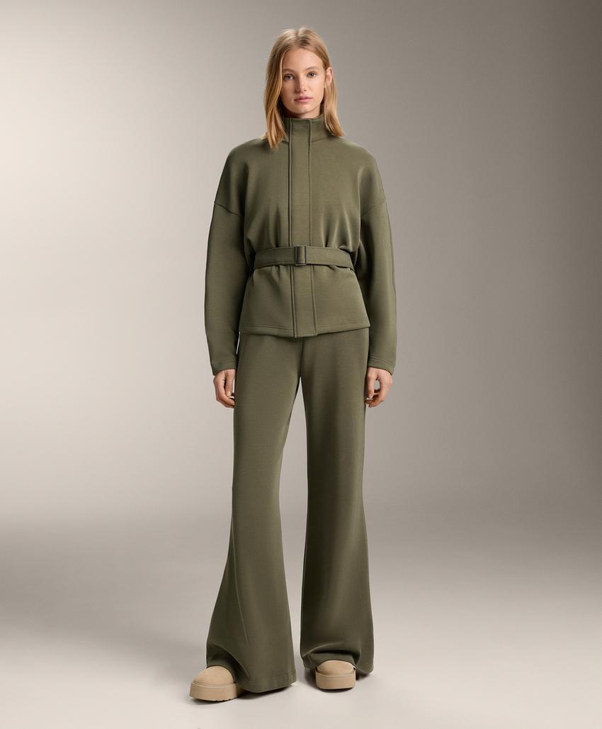 Пальто на поясе из мягкого модала