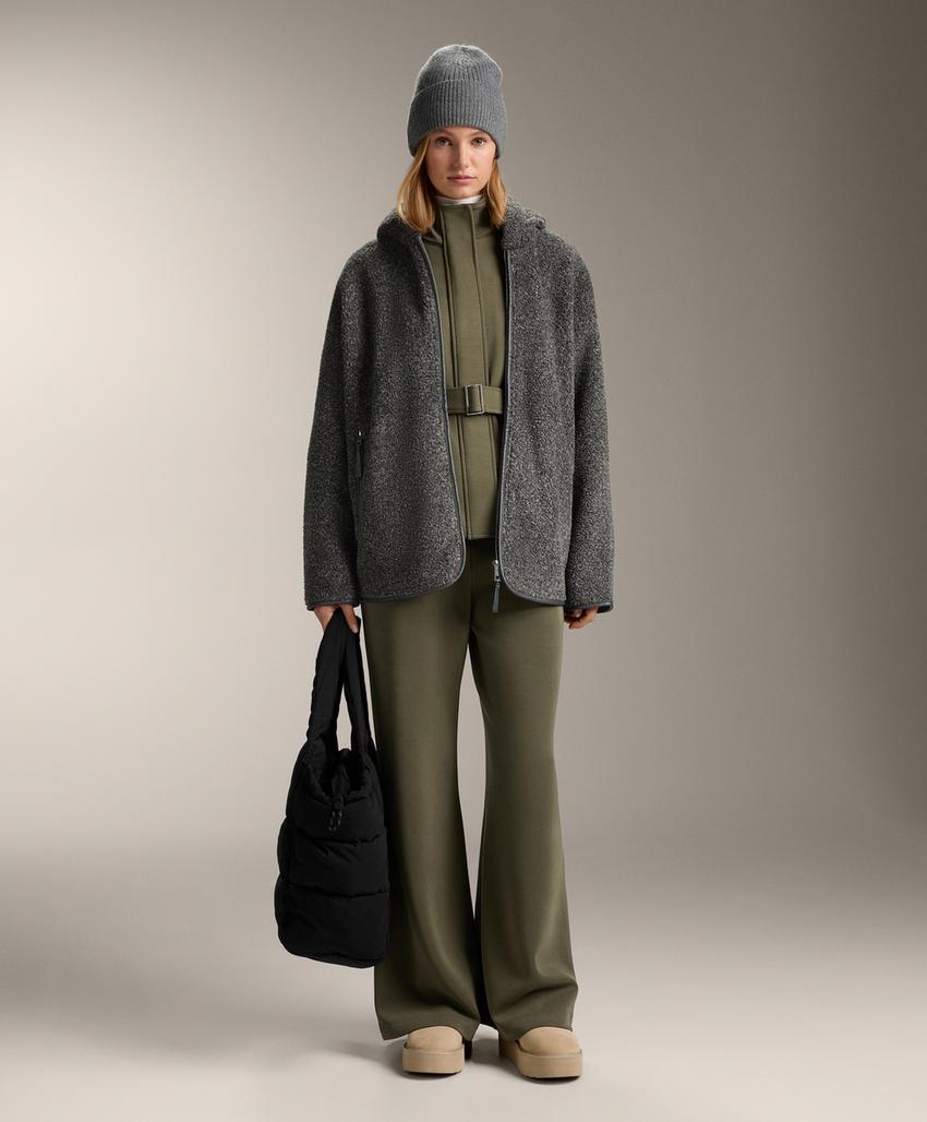 Пальто на поясе из мягкого модала