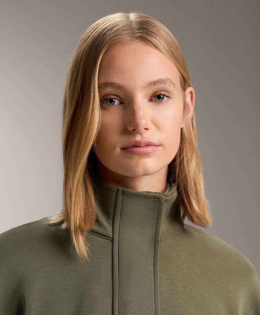 Пальто на поясе из мягкого модала