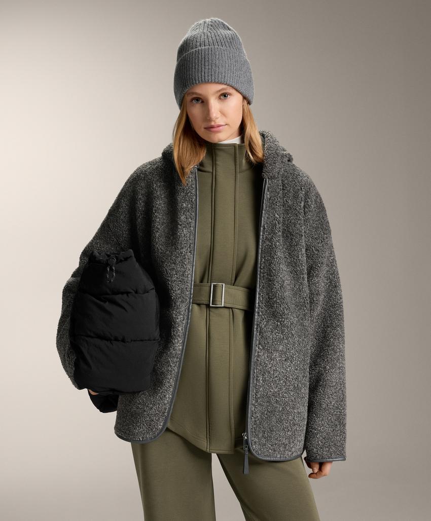 Длинная пальто на поясе из мягкого модала