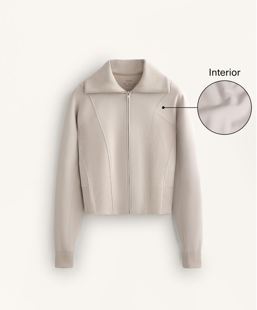 Куртка с высоким воротником, деталями ребристости и мягким на ощупь модал