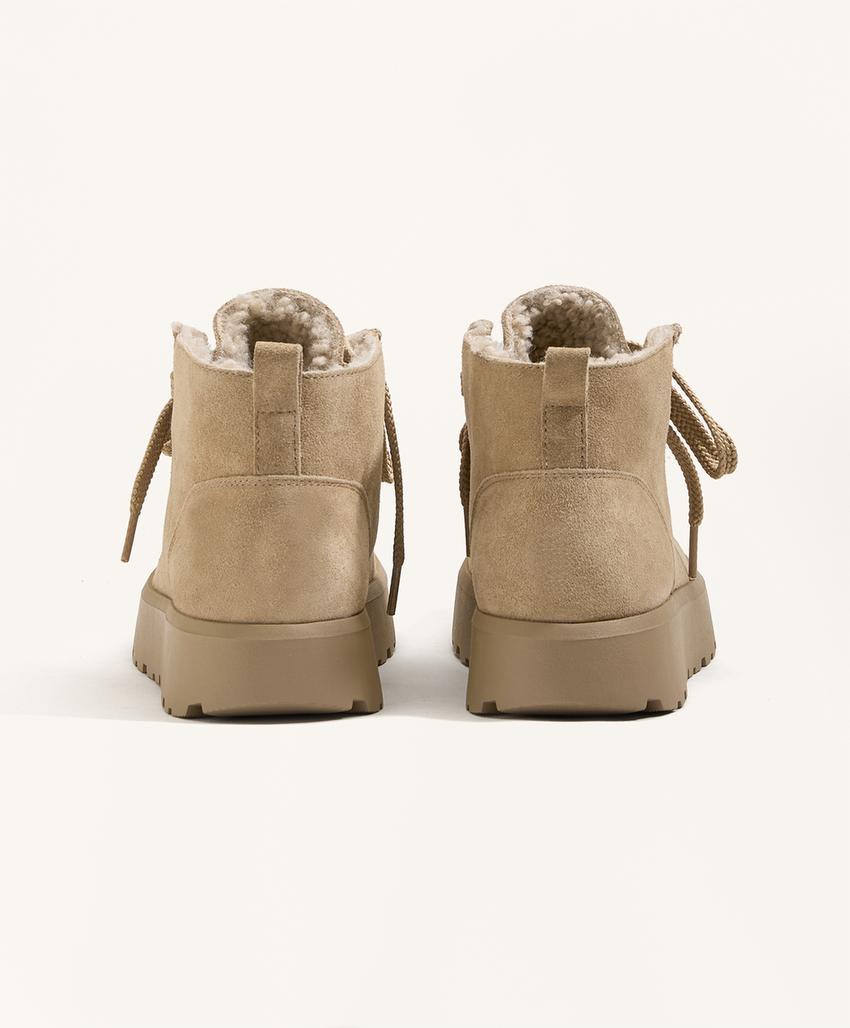 Ботильоны на шнуровке с подошвой