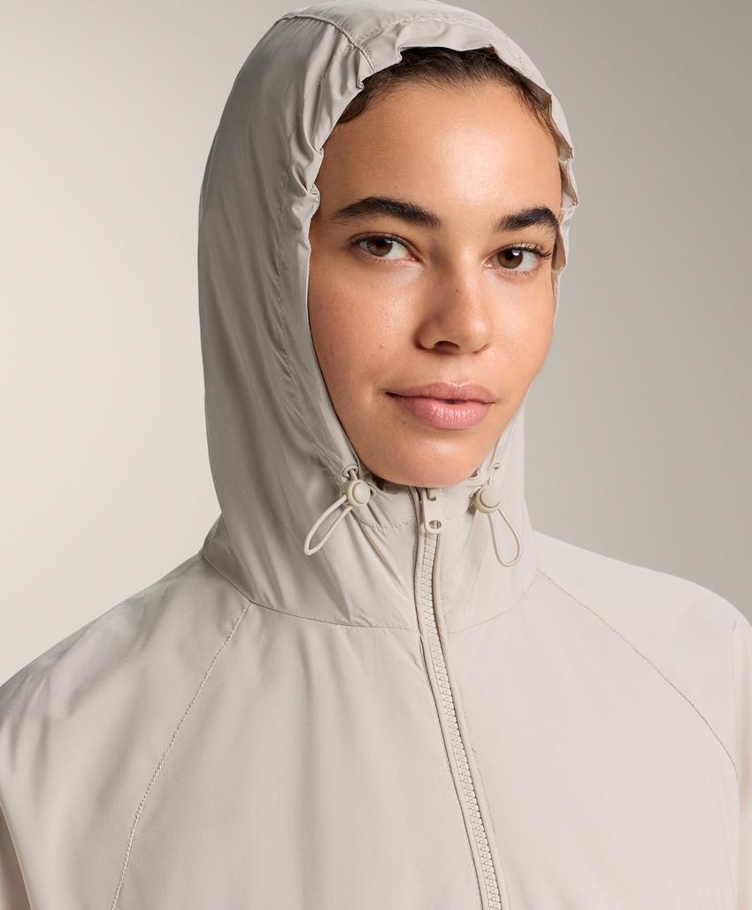 Длинный ветровик с водоотталкивающей пропиткой