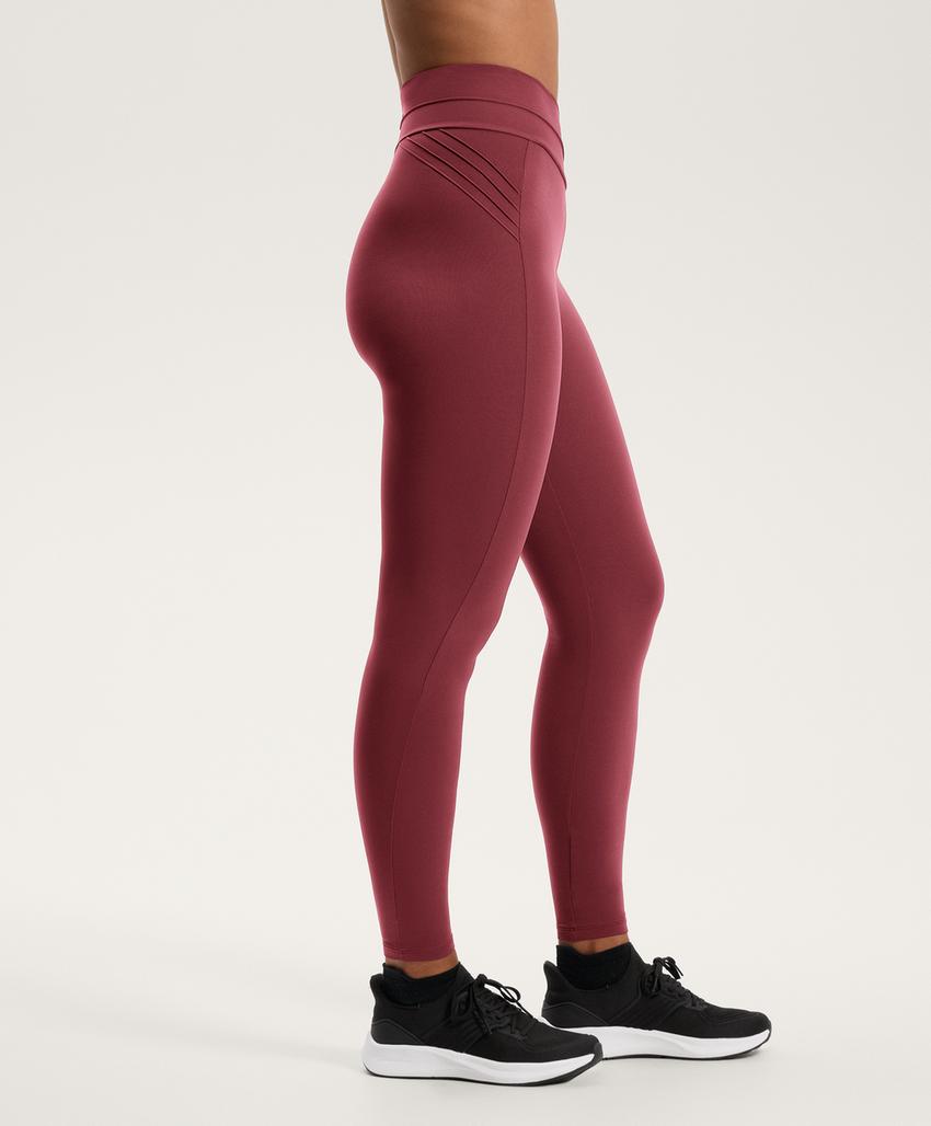 Леггинсы длиной до щиколотки comfortlux с поясом v-силуэта и ребристыми деталями l33473226