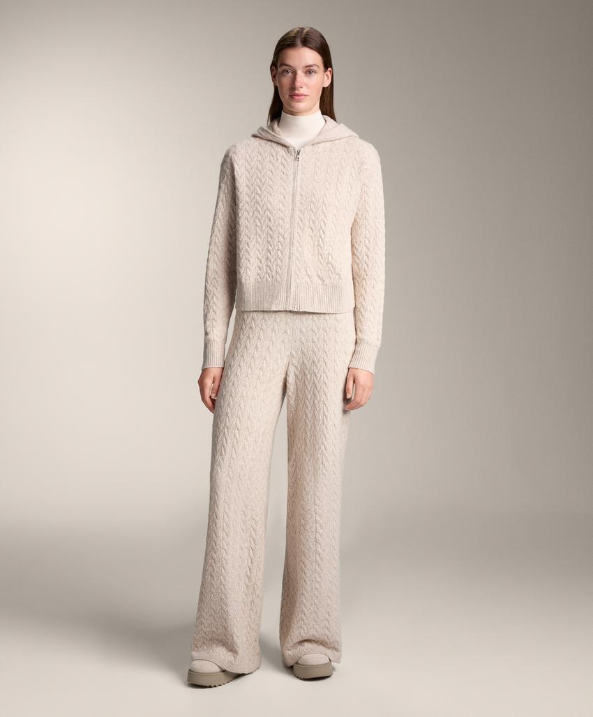 Куртка-джемпер с капюшоном и кабельным узором