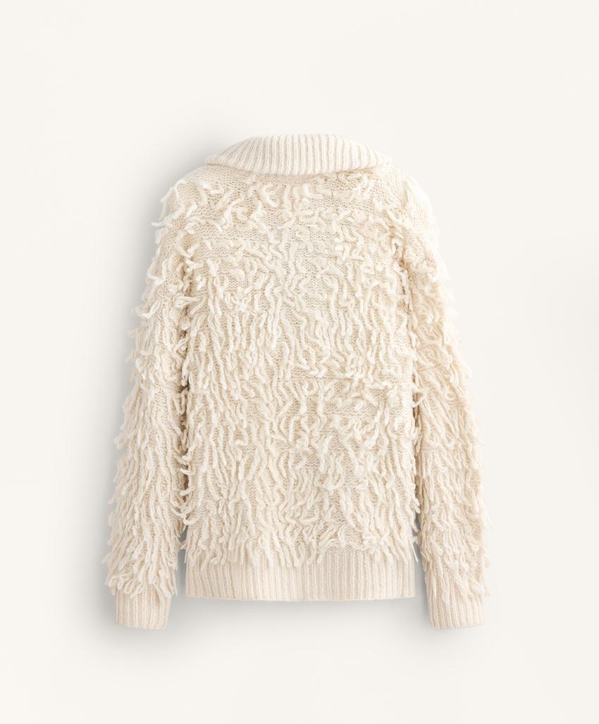 Куртка из вязаного полотна со бахромой