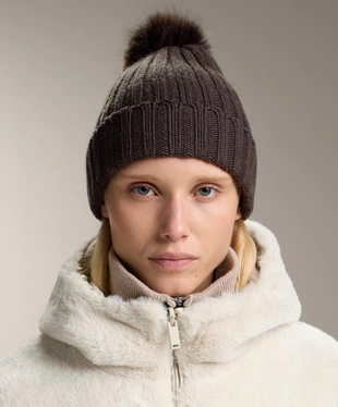 POMPOM KNIT HAT- Заказать в России