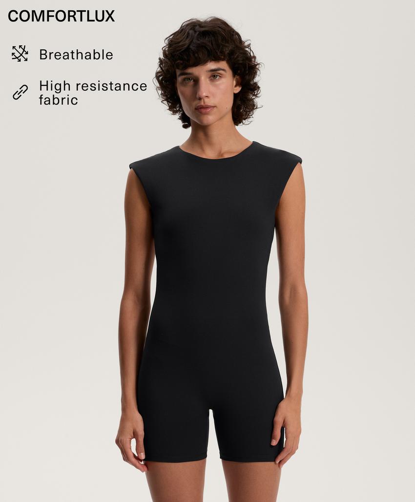 Комфортный комбинезон с открытой спиной из ткани comfortlux