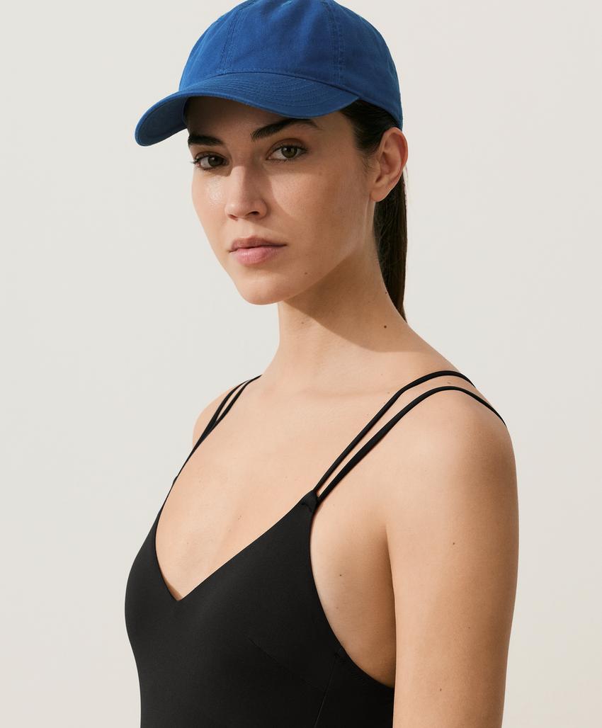 Купальник со скрещивающимися лямками